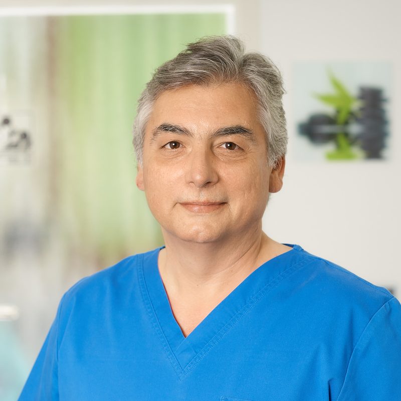 Dr. Viktor Lang